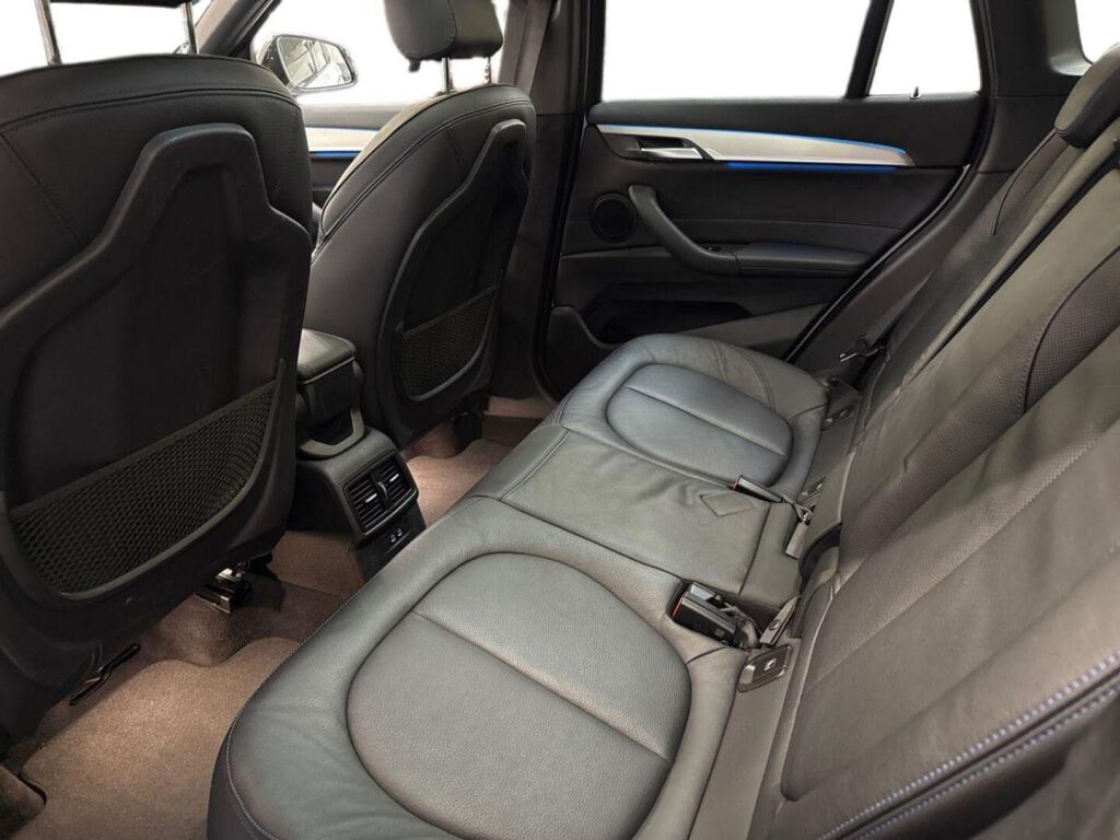 BMW X1 2021 Valkoinen