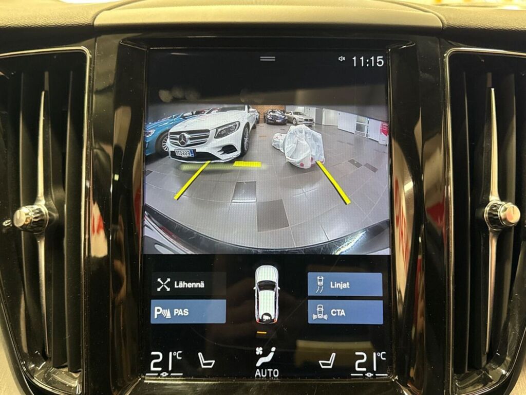 Volvo XC60 2020 Musta