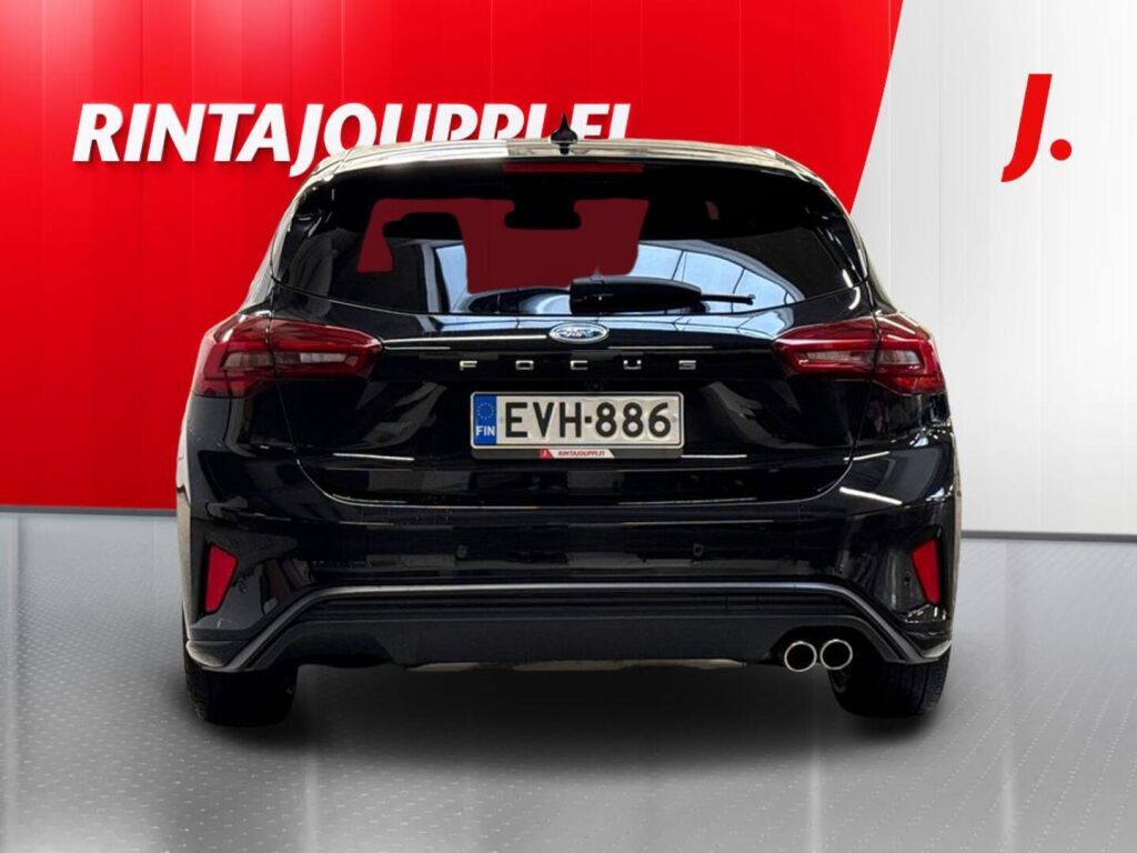 Ford Focus 2024 Musta