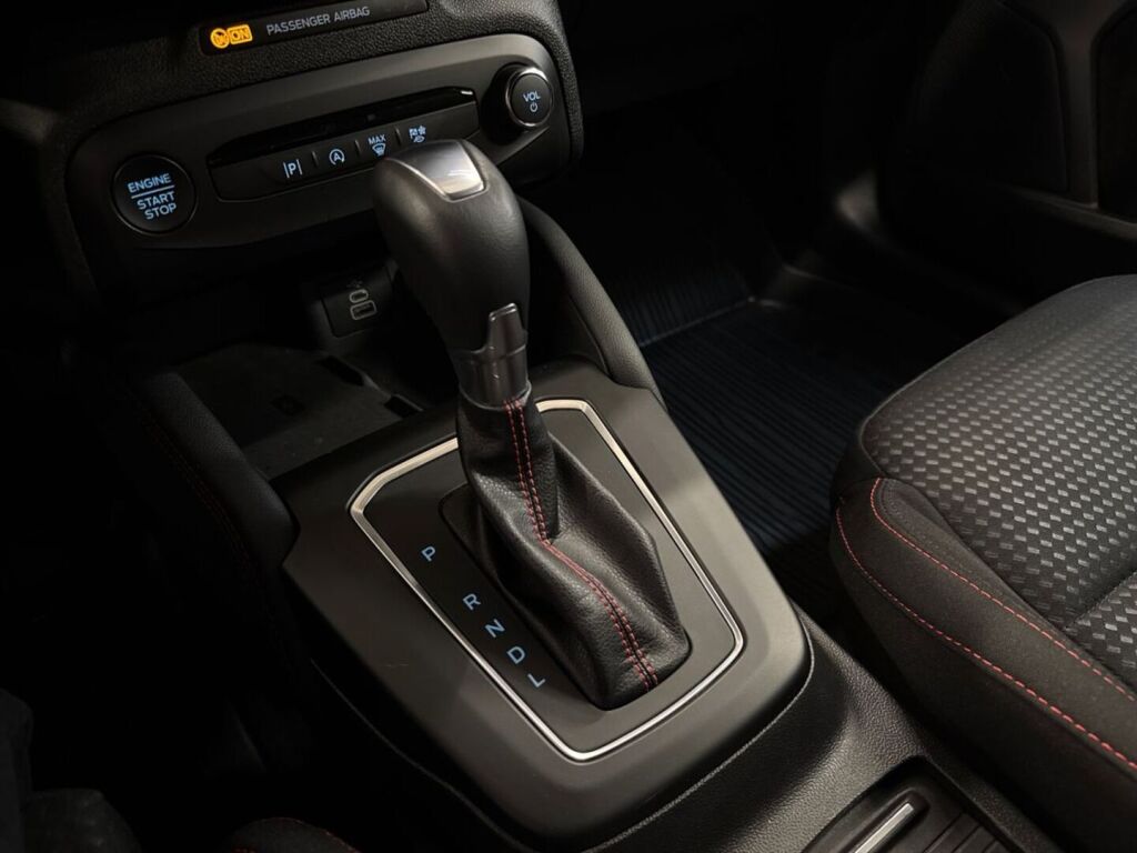 Ford Focus 2024 Musta