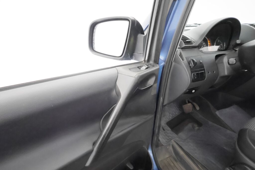 Mercedes-Benz Vito 2011 Sininen