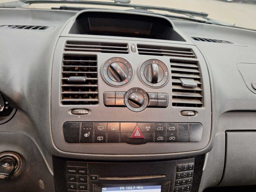 Mercedes-Benz Vito 2011 Sininen