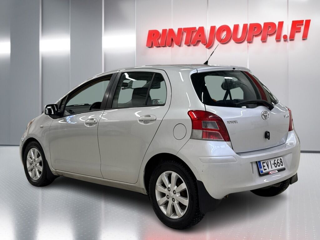 Toyota Yaris 2011 Hopea