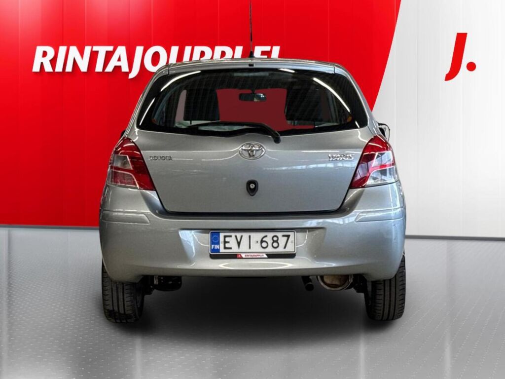 Toyota Yaris 2011 Hopea