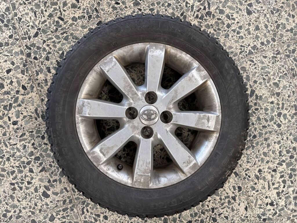 Toyota Yaris 2011 Hopea