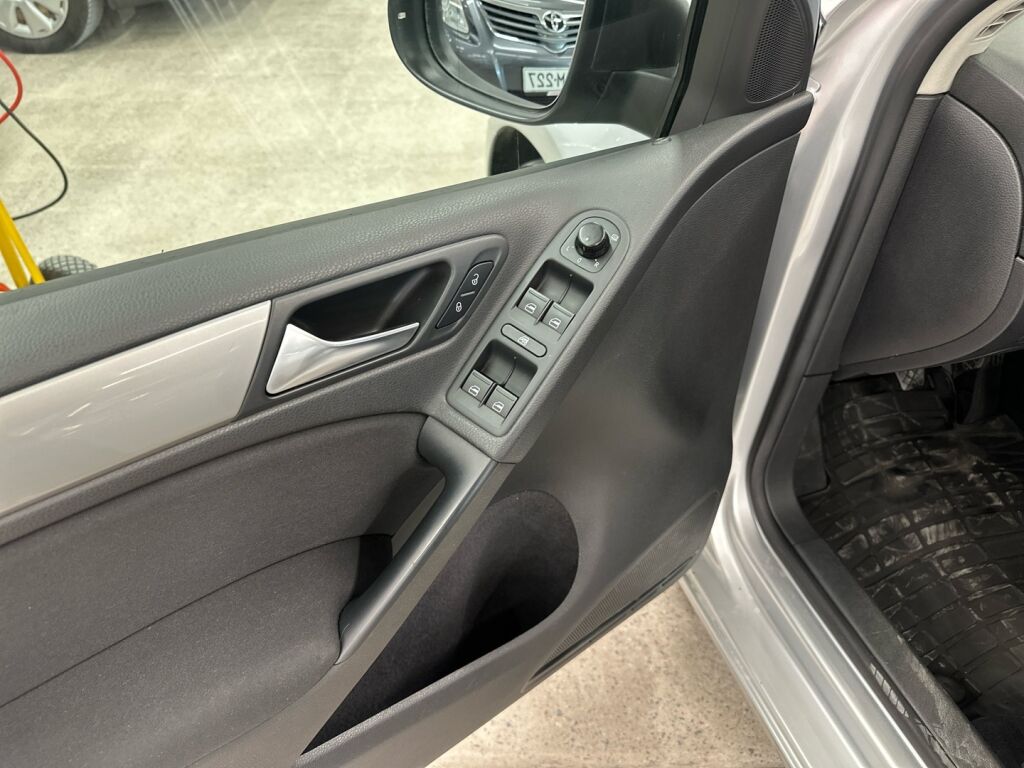 Volkswagen Golf 2011 Harmaa