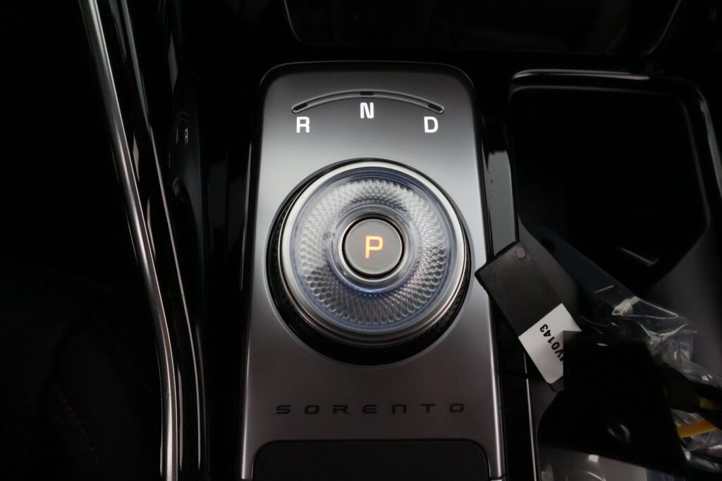 Kia Sorento 2025 Musta