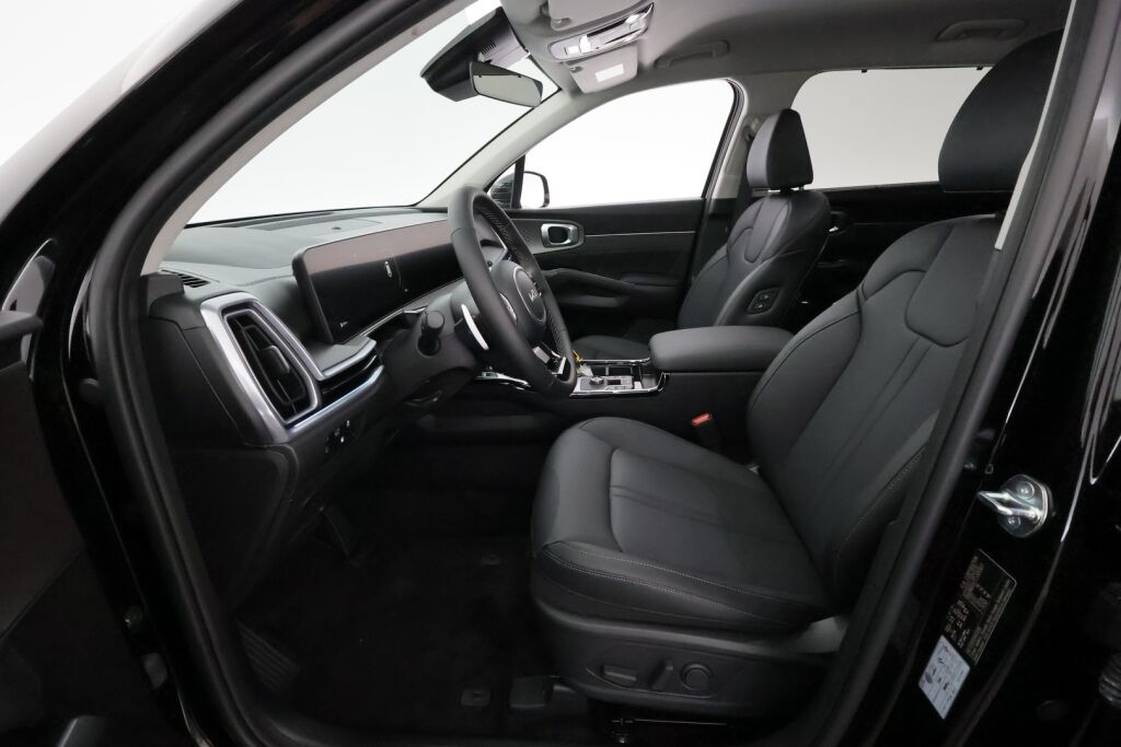 Kia Sorento 2025 Musta