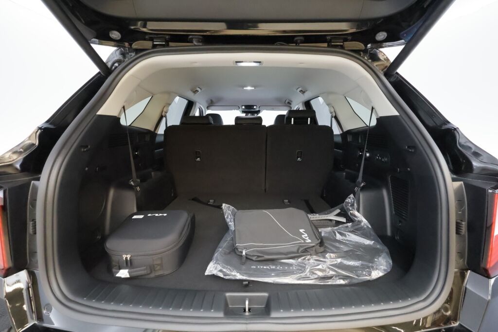 Kia Sorento 2025 Musta