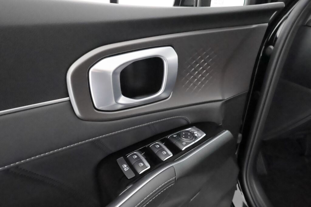 Kia Sorento 2025 Musta