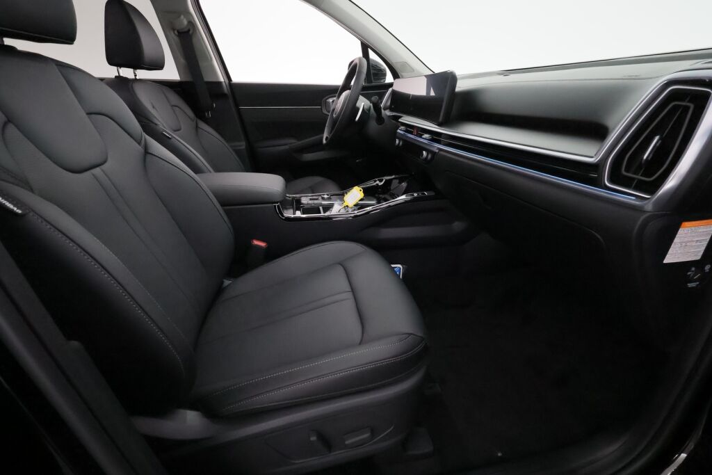 Kia Sorento 2025 Musta