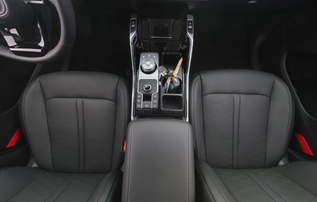 Kia Sorento 2025 Musta