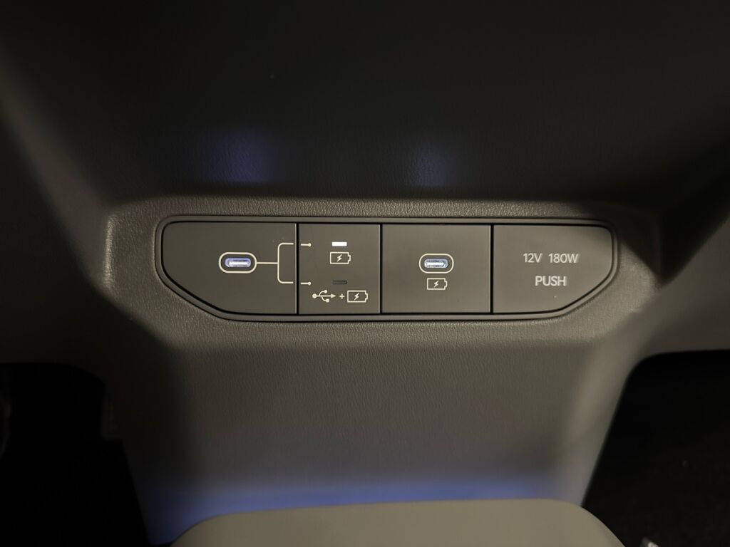 Kia EV3 2025 Valkoinen