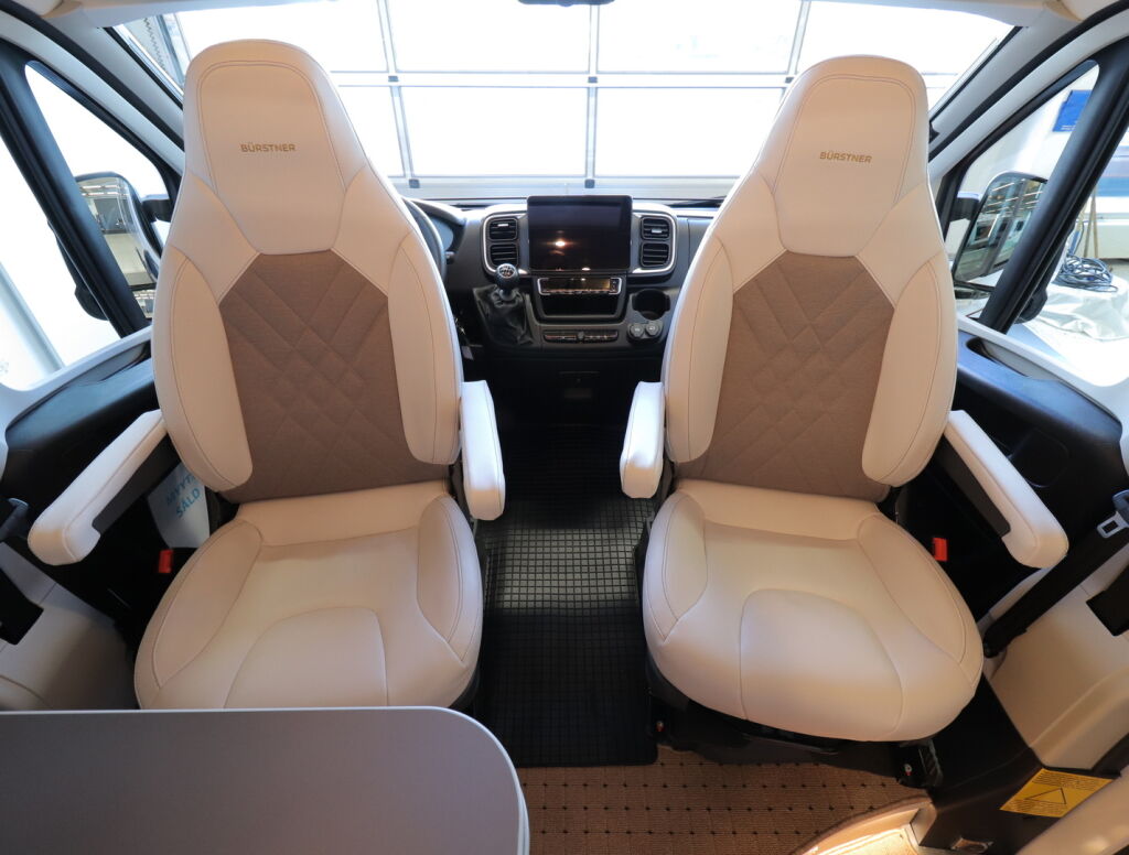 Bürstner Eliseo 600 2024 Valkoinen