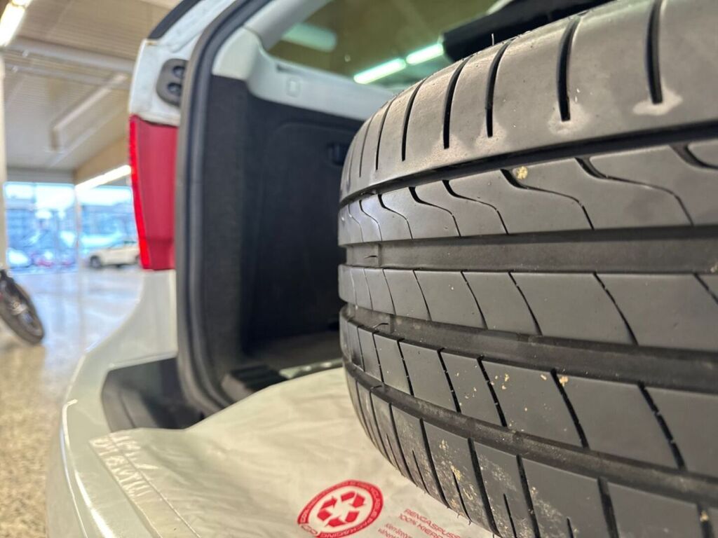 Saab 9-5 2009 Valkoinen