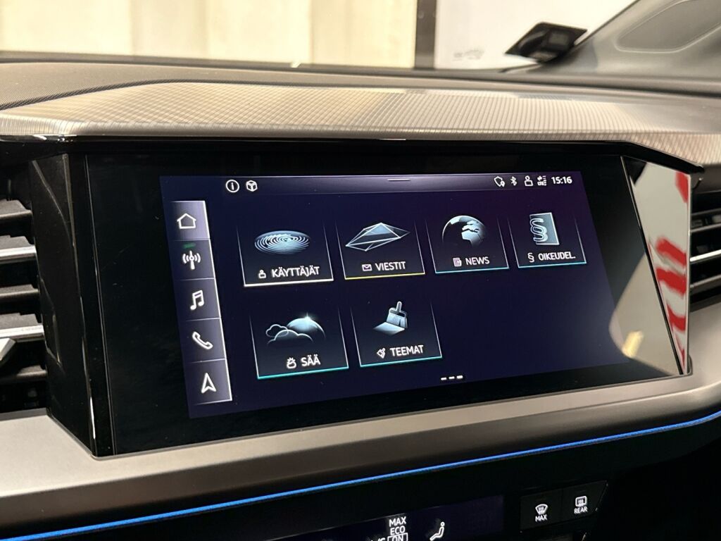 Audi Q4 e-tron 2022 Musta