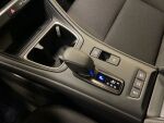 Lexus LBX 2025 Musta