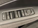 Lexus LBX 2025 Musta