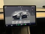 Tesla Model Y 2025 Musta