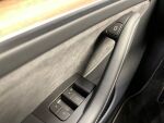 Tesla Model Y 2025 Musta