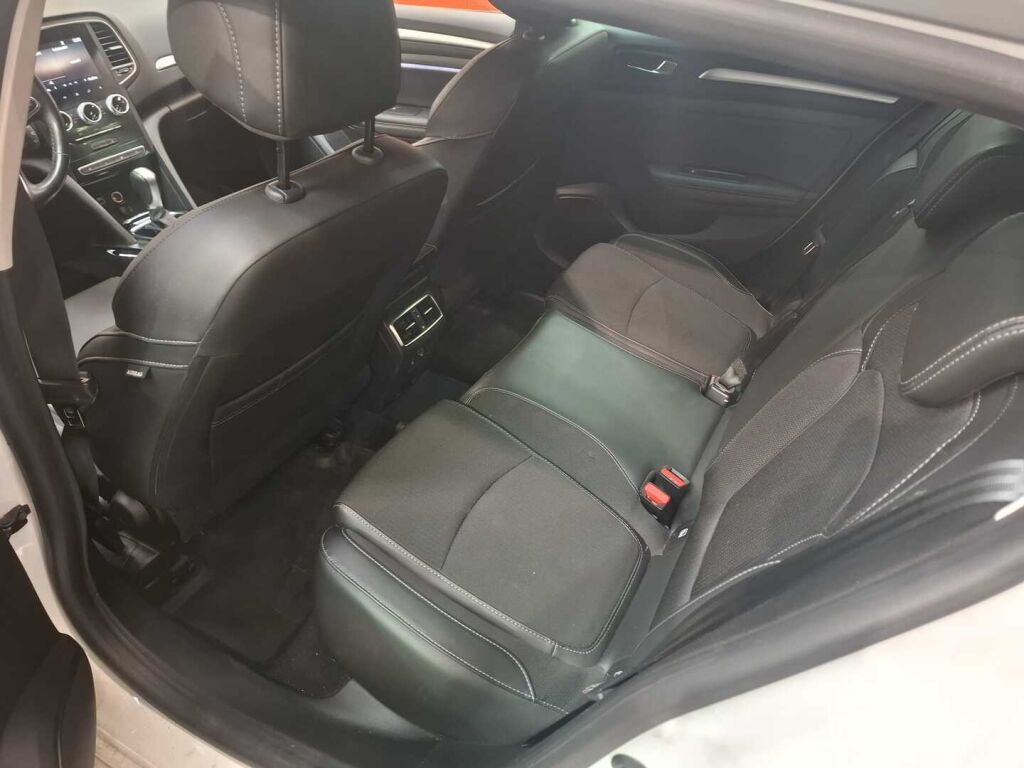 Renault Megane 2021 Valkoinen