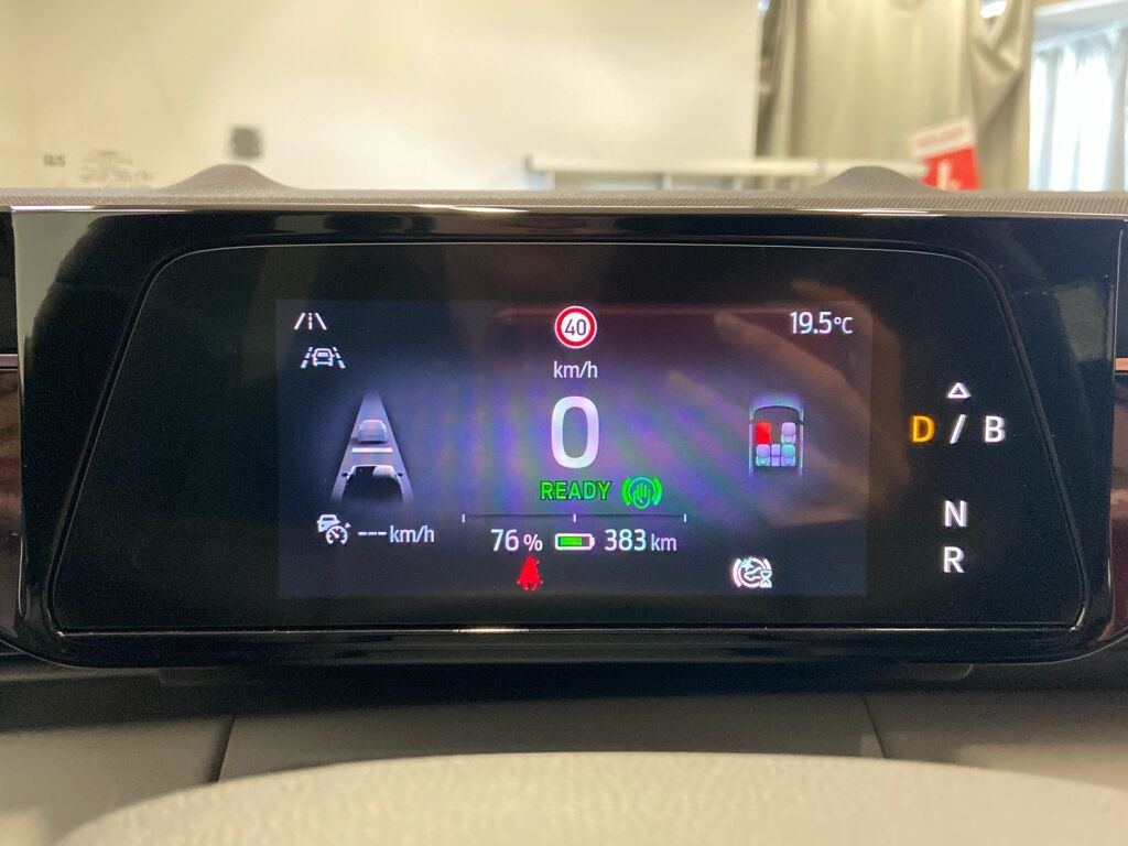 Ford Explorer 2025 Punainen