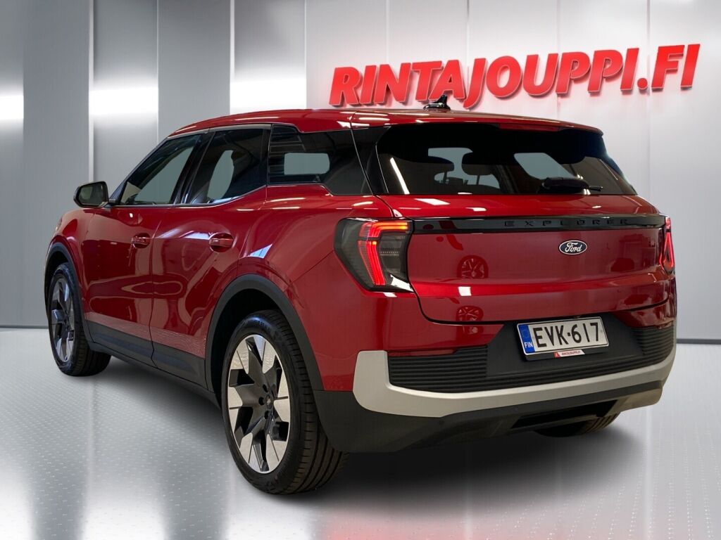 Ford Explorer 2025 Punainen