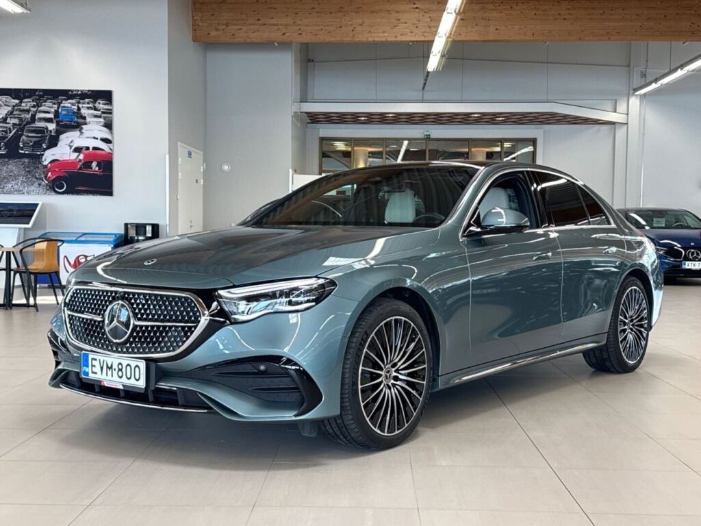 Mercedes-Benz E 2024 Vihreä