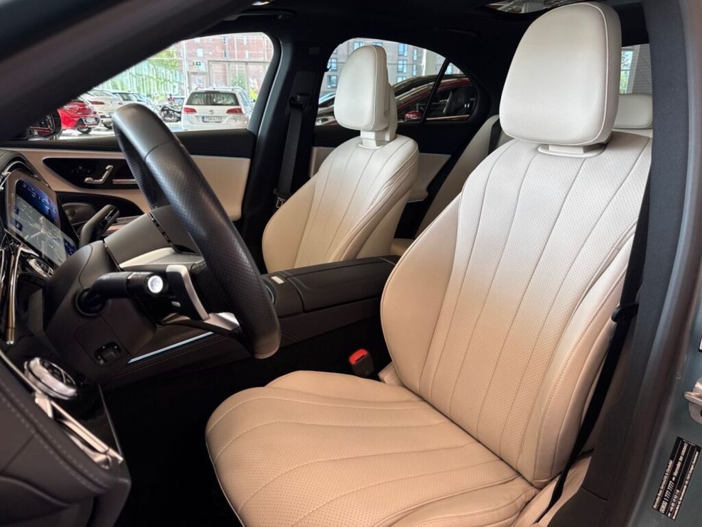 Mercedes-Benz E 2024 Vihreä