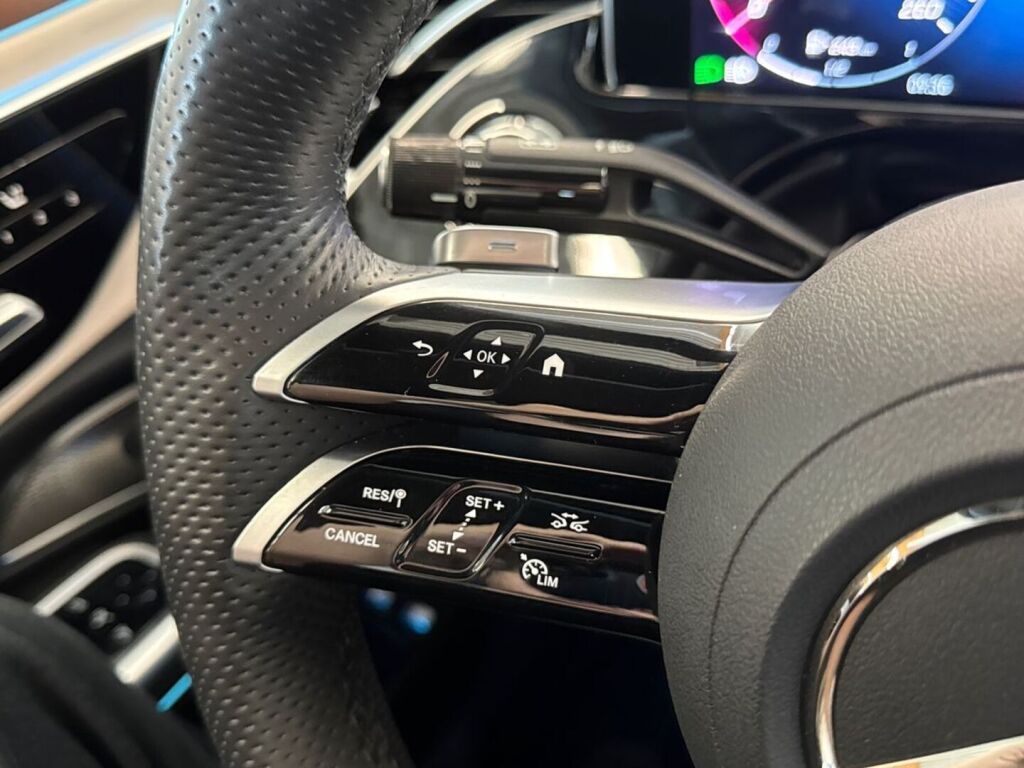 Mercedes-Benz E 2024 Vihreä