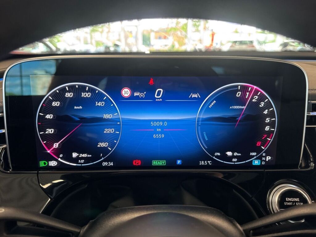 Mercedes-Benz E 2024 Vihreä