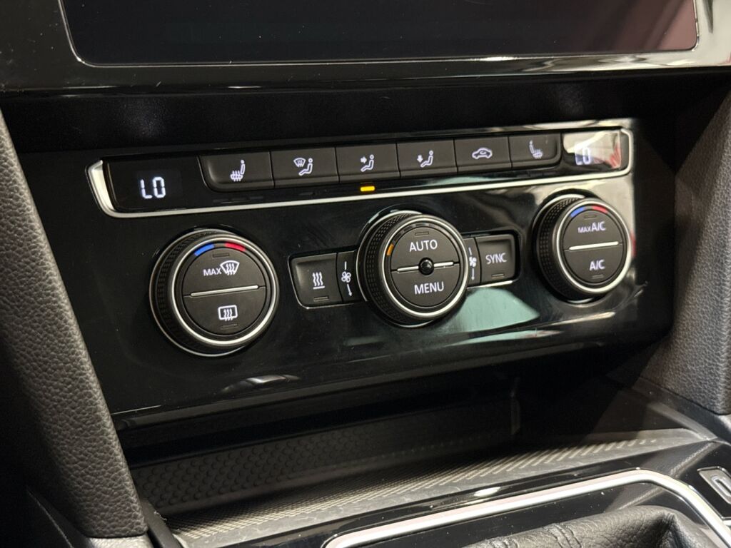 Volkswagen Passat 2020 Valkoinen