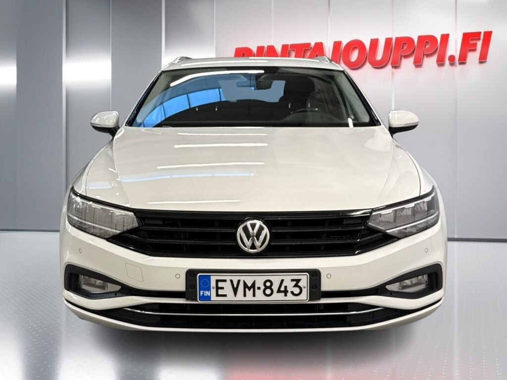 Volkswagen Passat 2020 Valkoinen