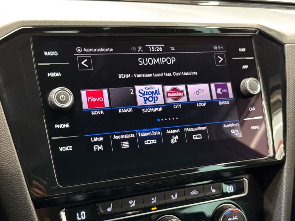 Volkswagen Passat 2020 Valkoinen