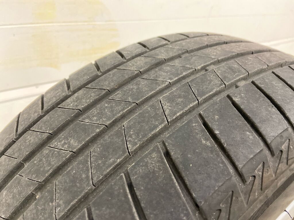 Toyota Corolla 2024 Musta