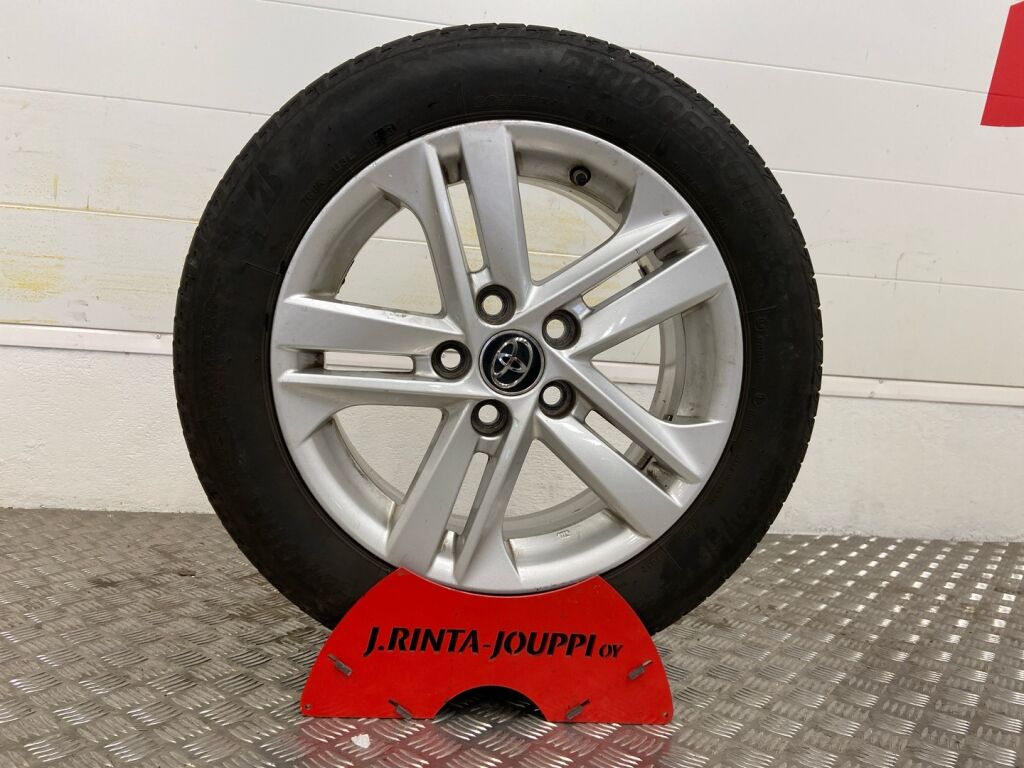 Toyota Corolla 2024 Musta