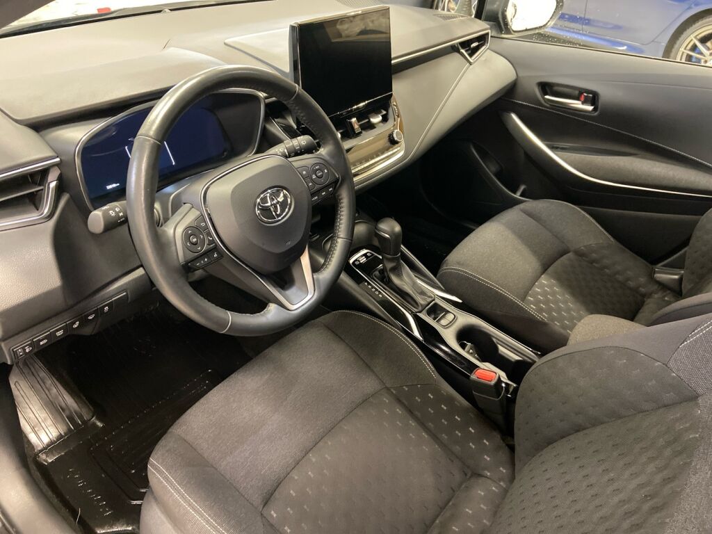 Toyota Corolla 2024 Musta