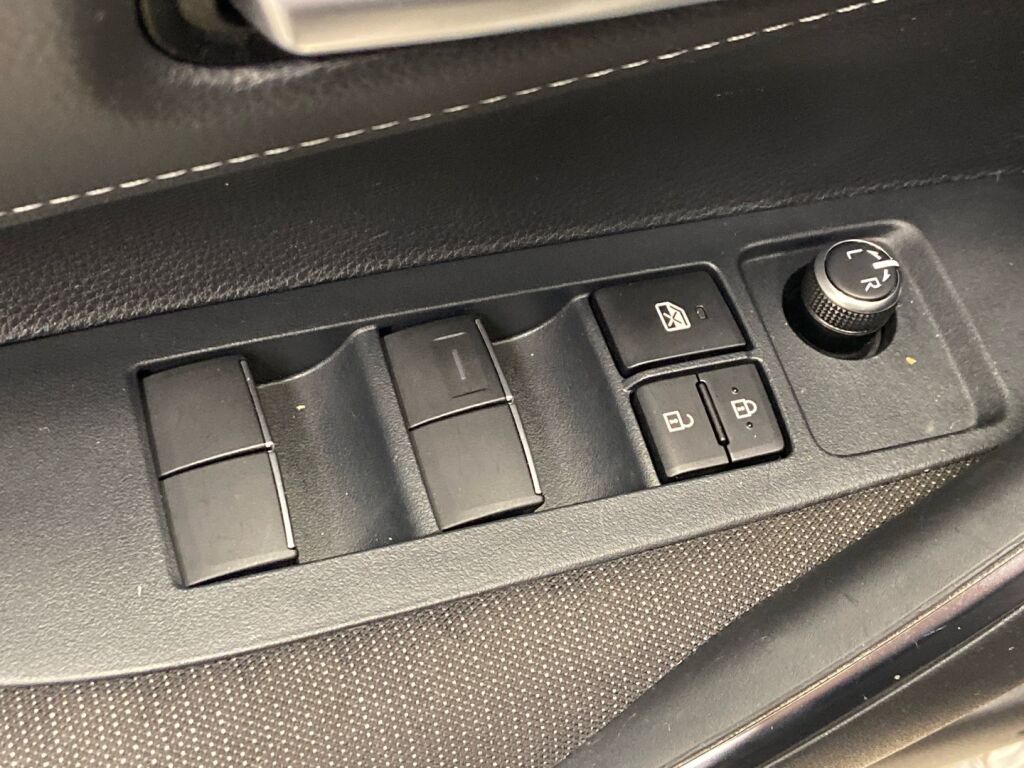 Toyota Corolla 2024 Musta