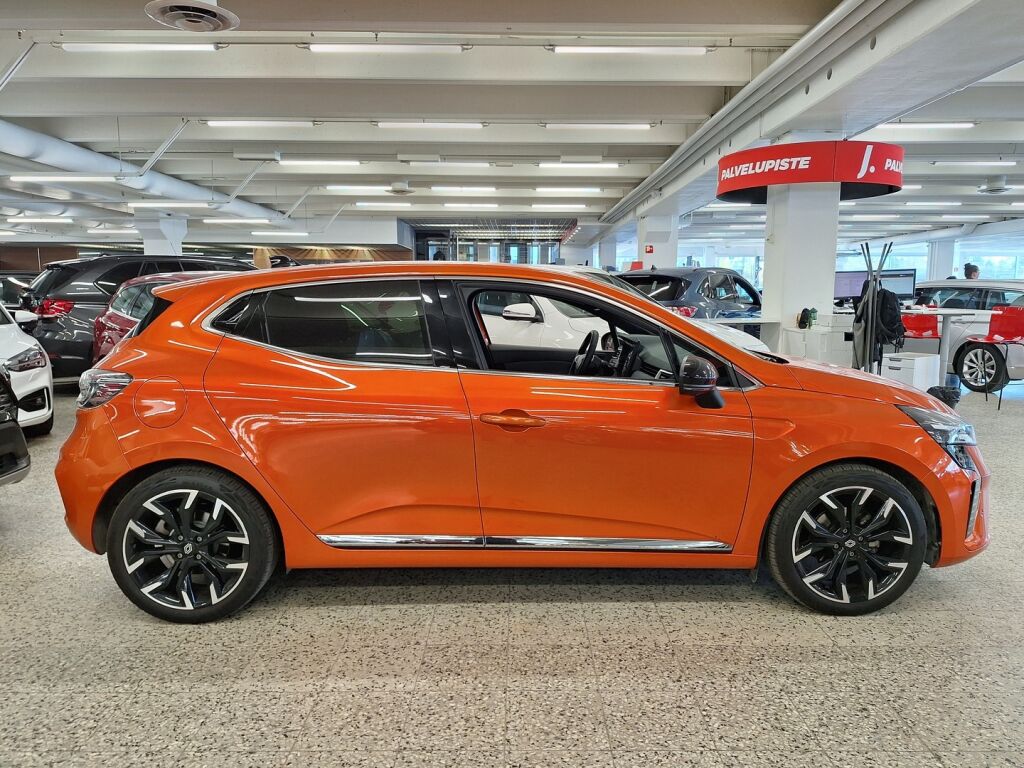 Renault Clio 2024 Oranssi