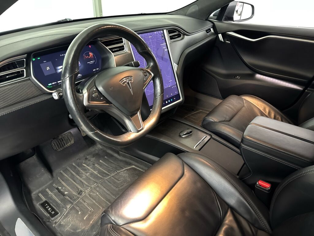 Tesla Model S 2017 Harmaa