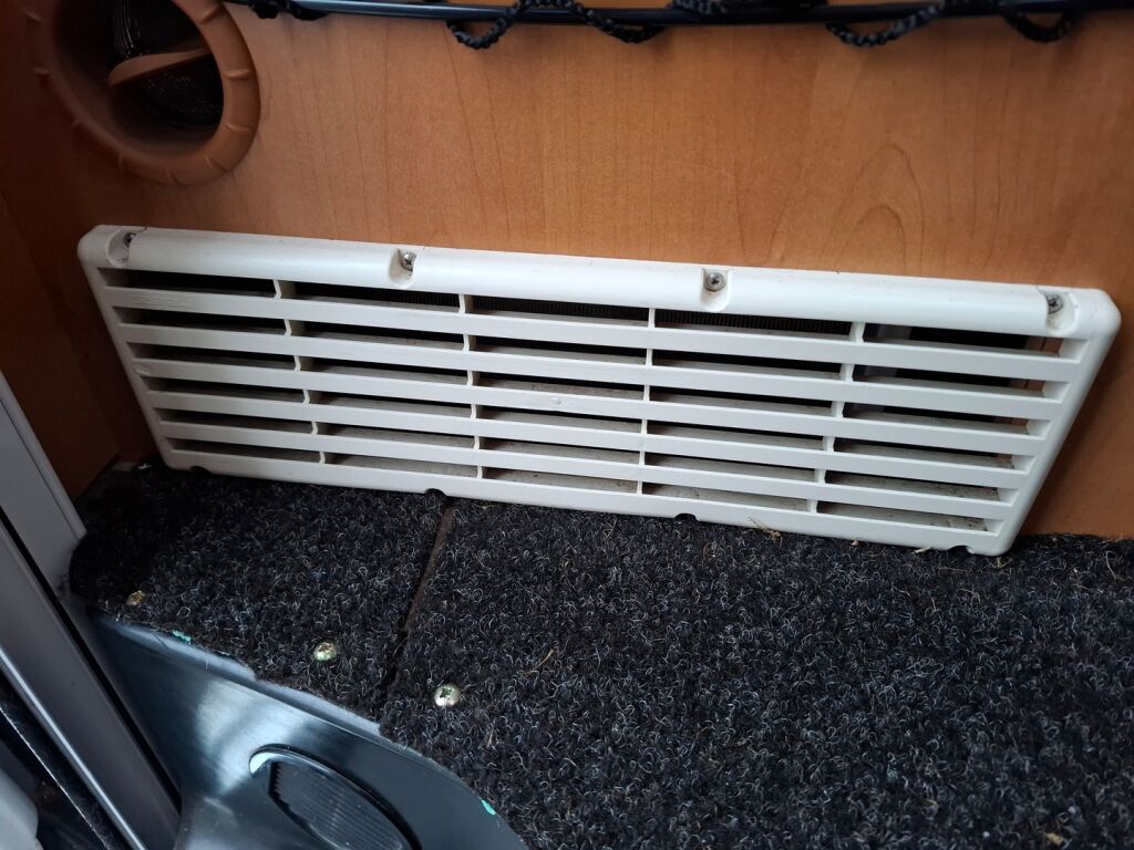 Rapido 7066 DF 2009 Valkoinen