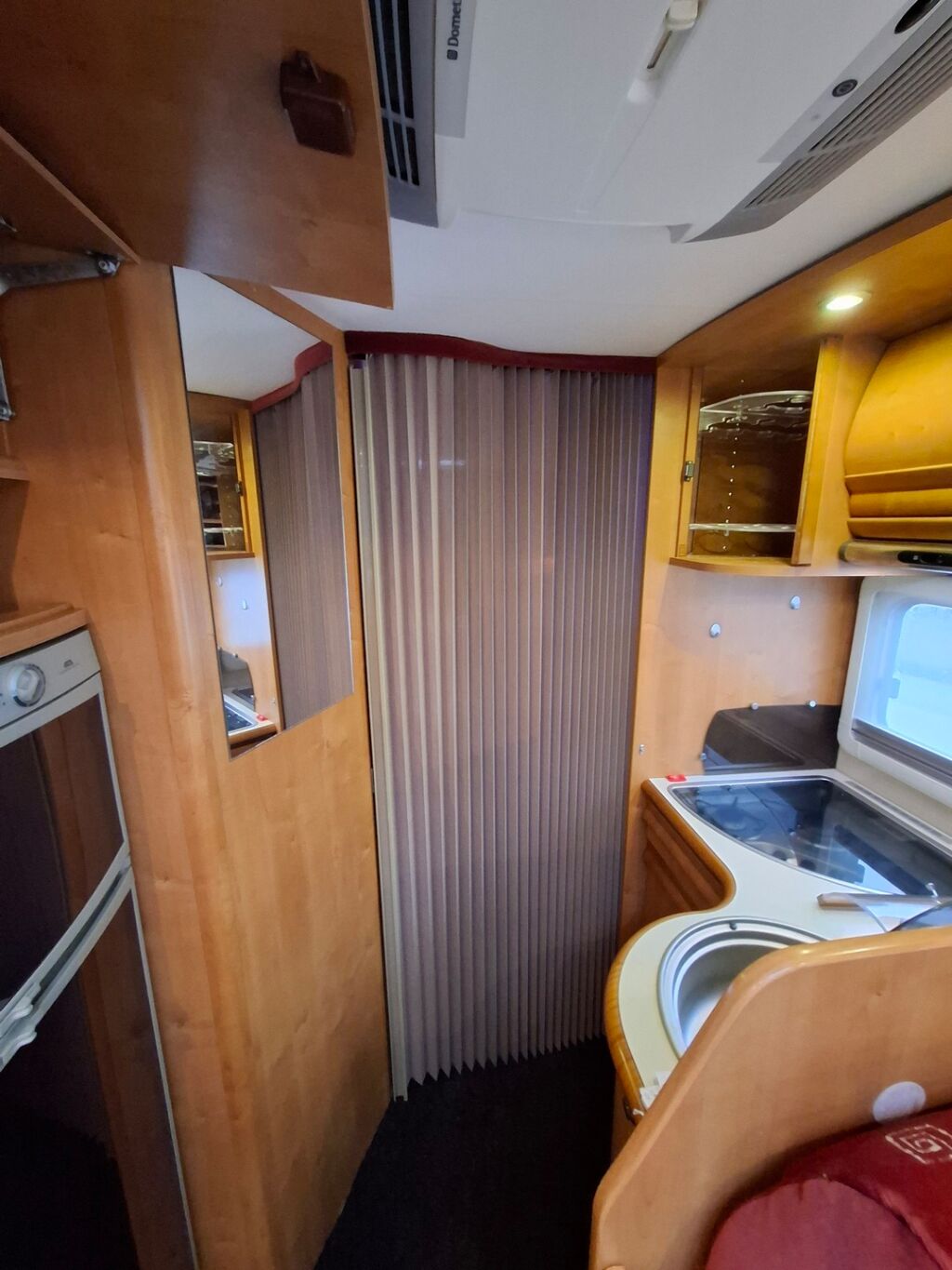 Rapido 7066 DF 2009 Valkoinen