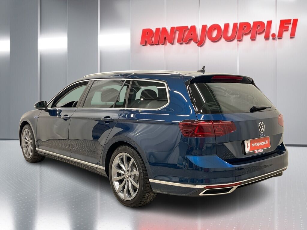 Volkswagen Passat 2021 Sininen
