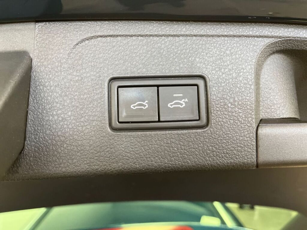 Volkswagen Passat 2021 Sininen