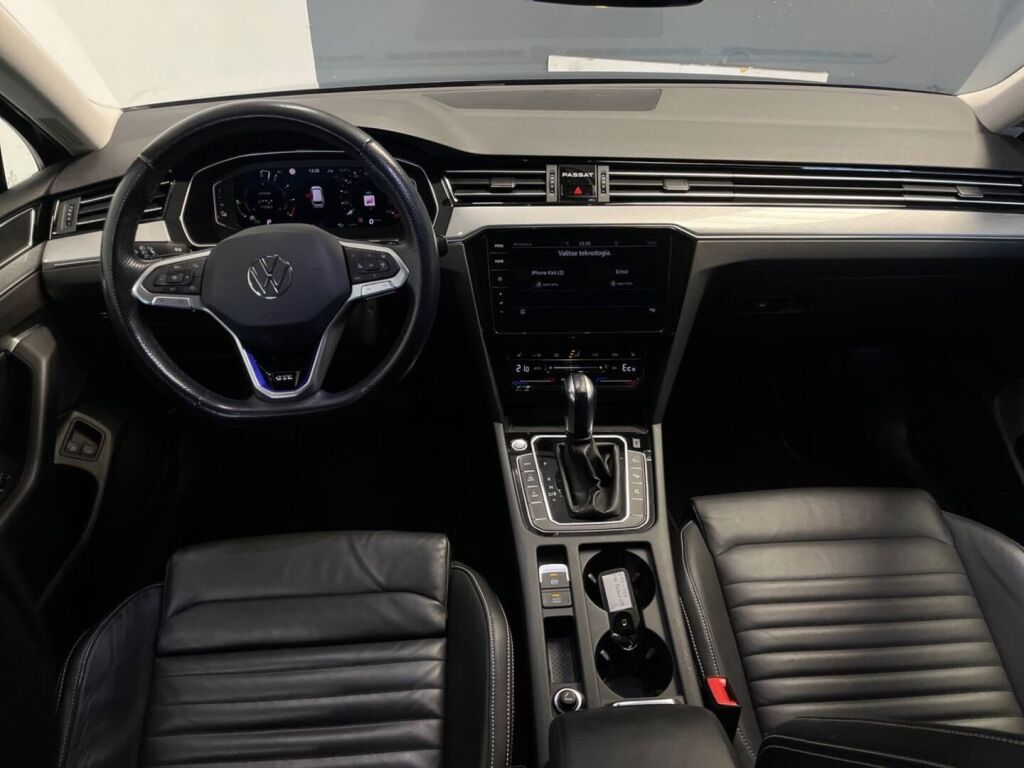 Volkswagen Passat 2021 Sininen