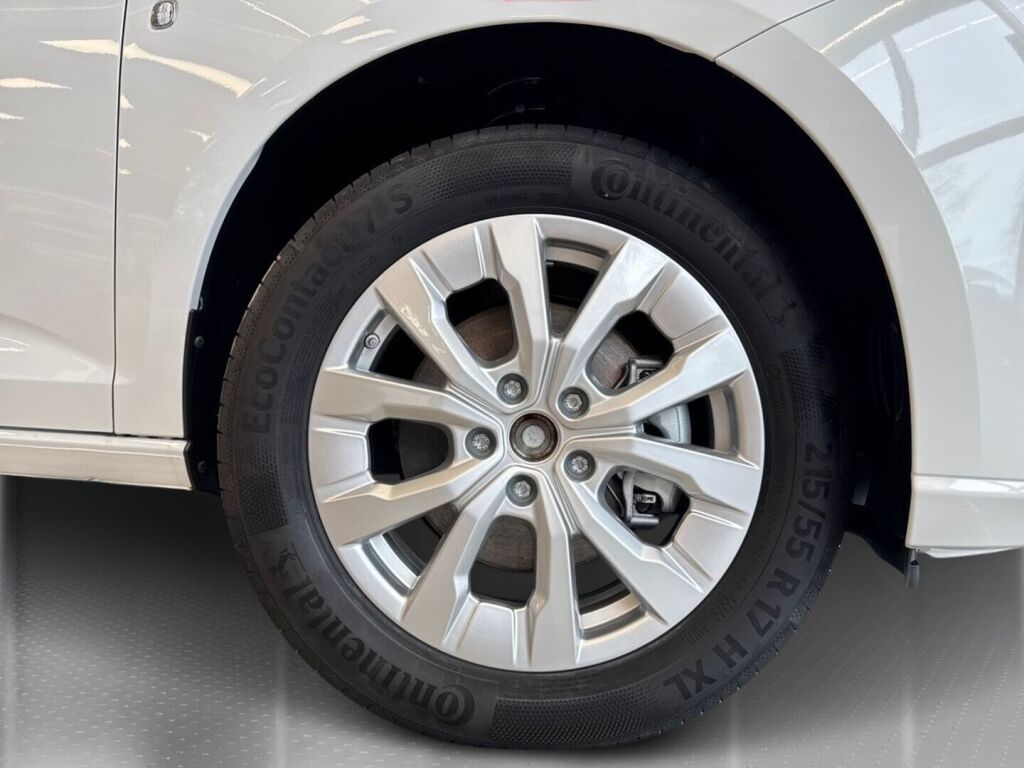 Ford Grand Tourneo Connect 2026 Frozen White