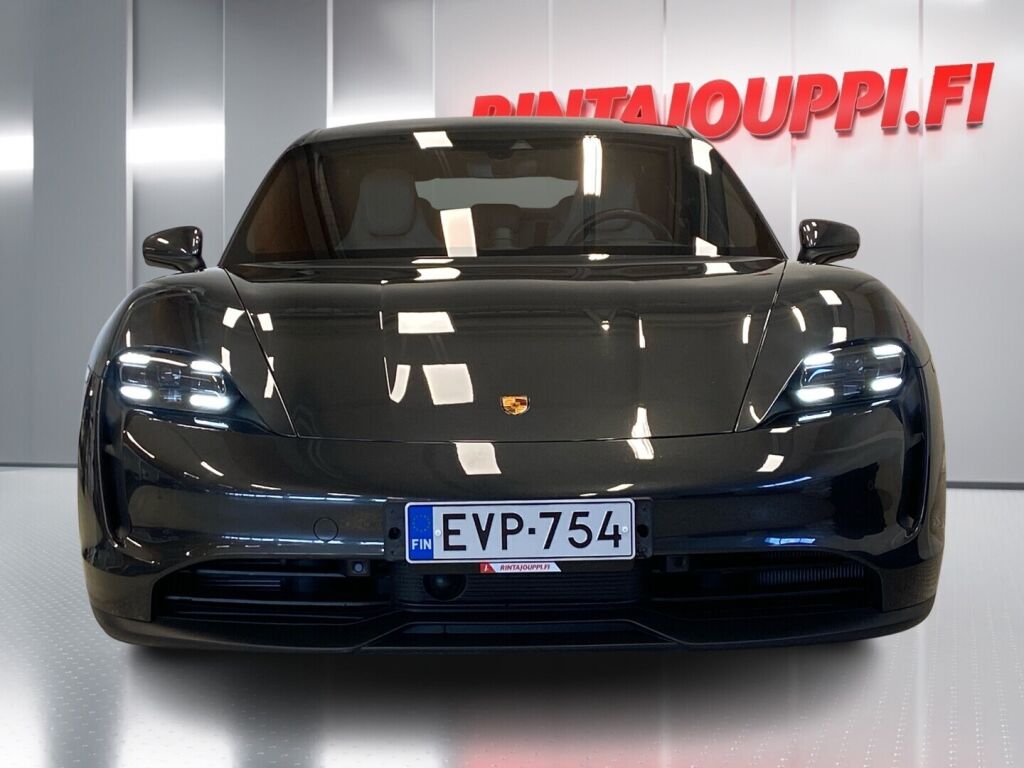 Porsche Taycan 2022 