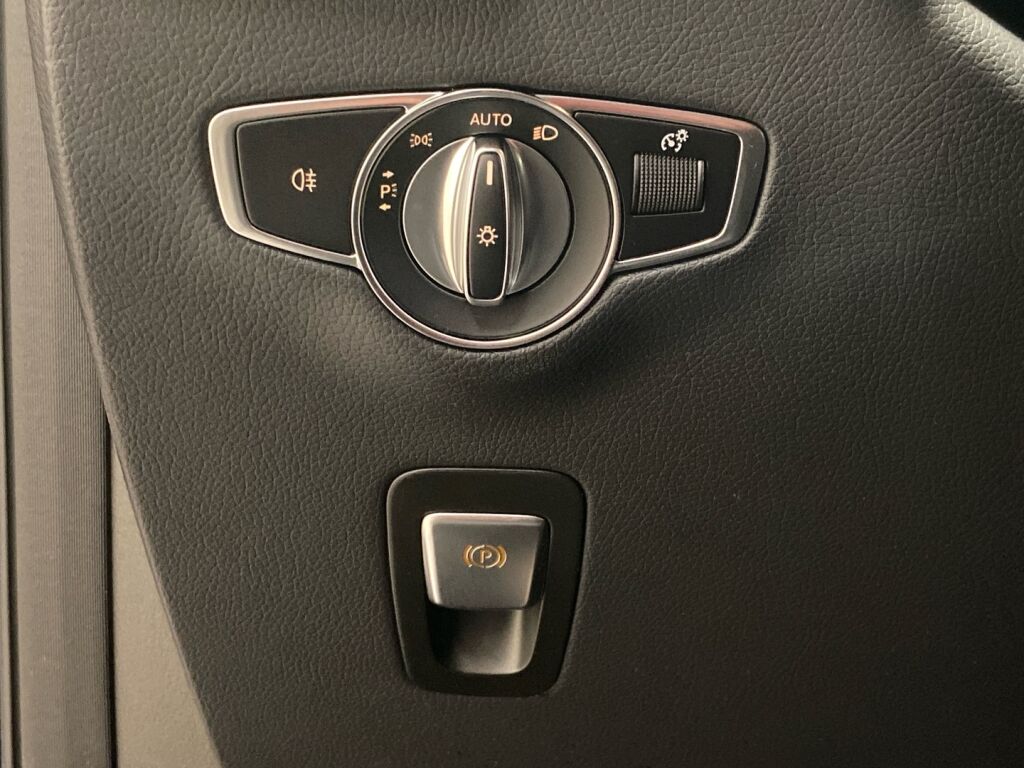 Mercedes-Benz EQC 2022 