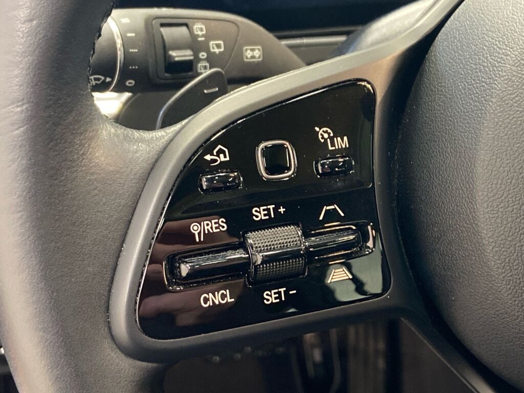 Mercedes-Benz EQC 2022 