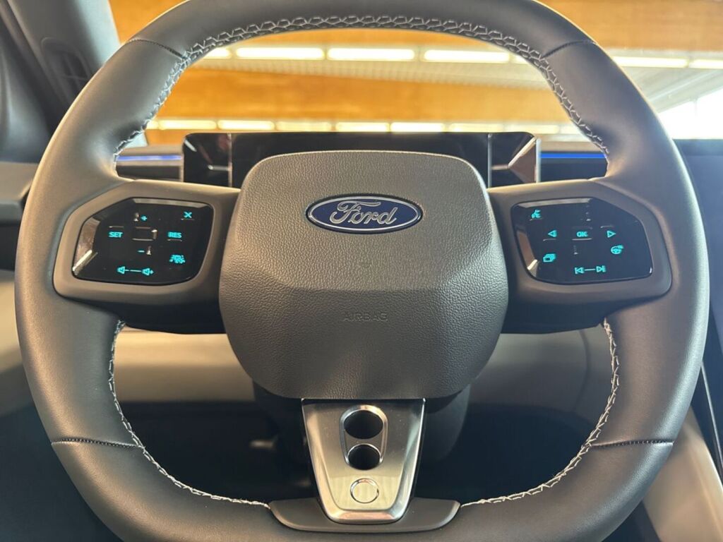 Ford Capri 2025 Frozen White